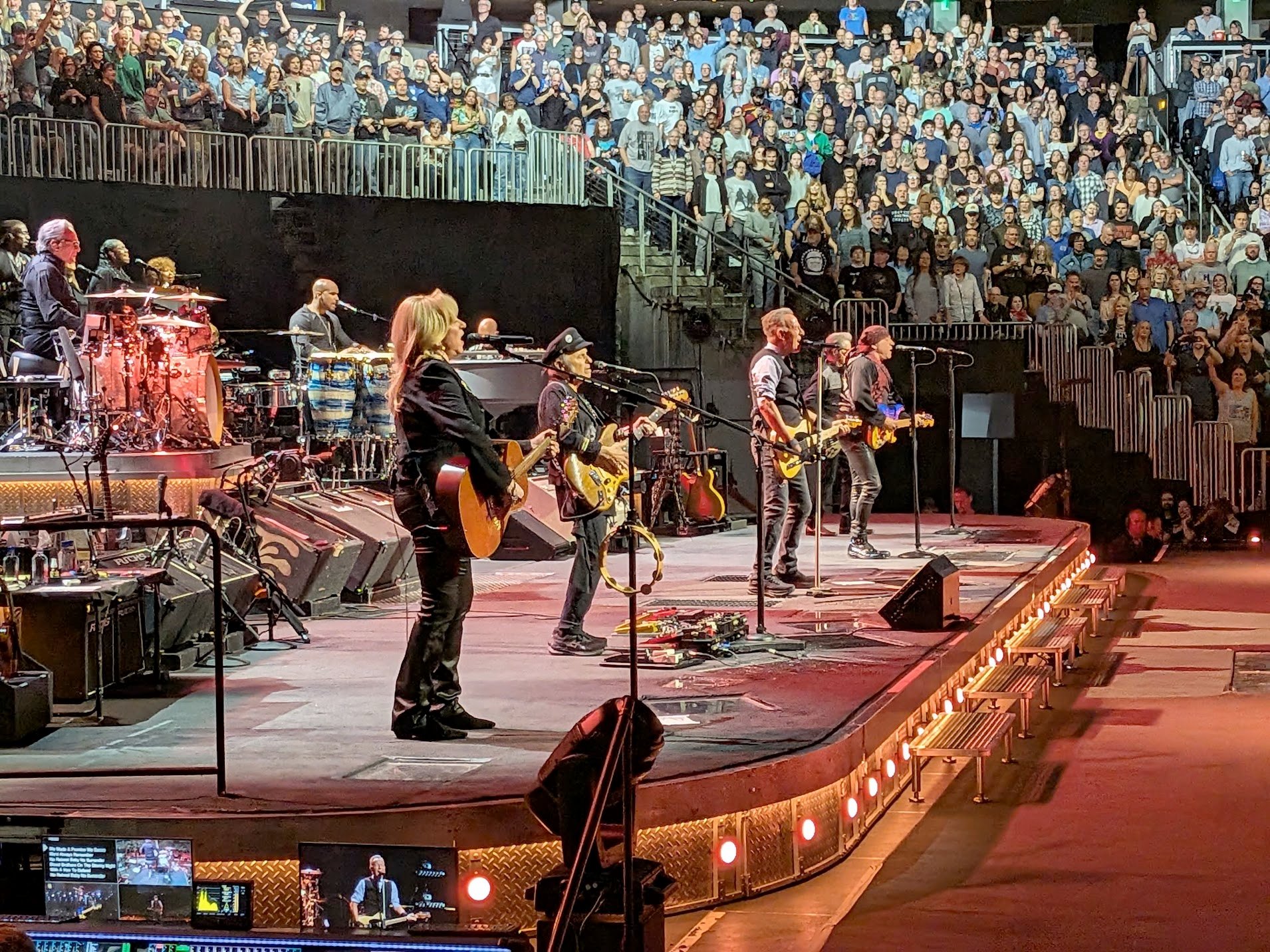 BRUCE SPRINGSTEEN 02-05-2026 State Farm Arena, Atlanta, GA – PINK CADILLAC